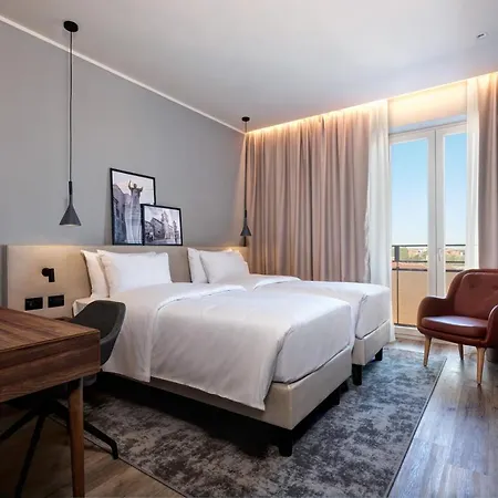 Radisson 4*