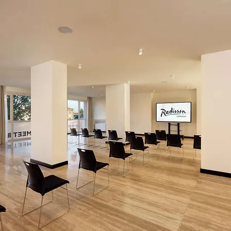 ホテル Radisson フェラーラ