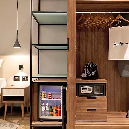Radisson 호텔 4*